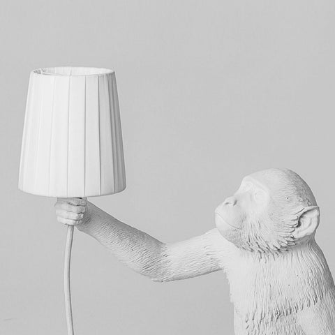 PARALUME IN POLIESTERE MONKEY LAMP 14918 WHI SELETTI WHITE