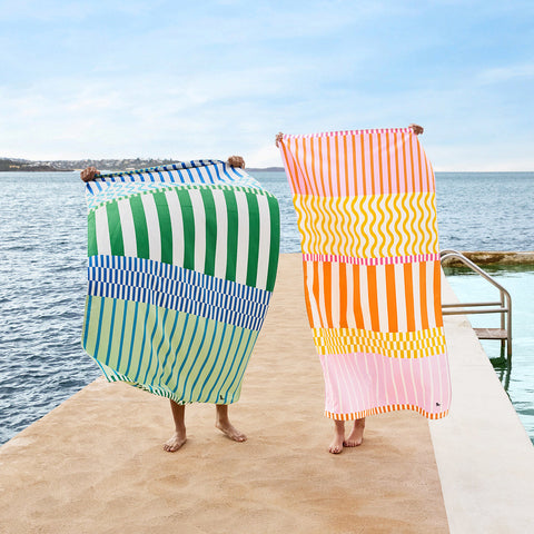 TELO EXTRA LARGE BEACH TOWEL LEMONADE WAVES DOCK &  BAY MULTICOLOR