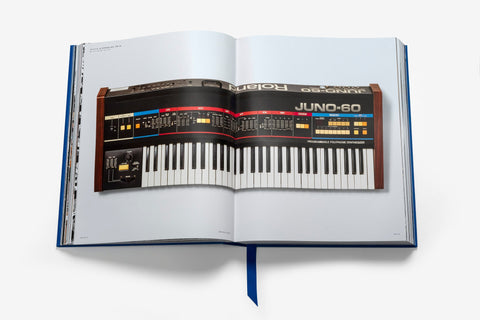 THE BOOK OF HOV A TRIBUTE TO JAY-Z - ULTIMATE ASSOULINE BLUE