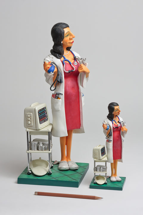 STATUA MADAM DOCTOR 24 CM ART. FO84006 FORCHINO MULTICOLOR