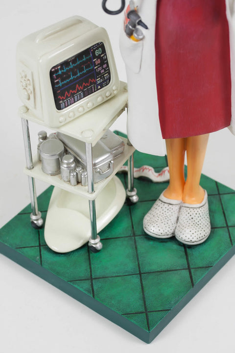 STATUA MADAM DOCTOR 24 CM ART. FO84006 FORCHINO MULTICOLOR