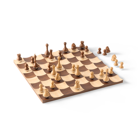 SCACCHI WOBBLE CHESS SET 377601-656 UMBRA WALNUT BROWN